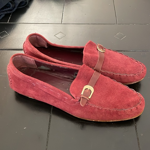 LOUIS VUITTON MOCCASIN - Picture 2 of 9